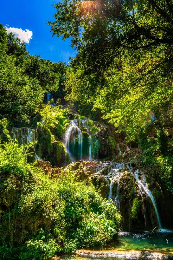 Крушун - Единствена На Метри От Водопадите, Krushun - The Only Stay Just Meters From The Waterfalls Krushuna Extérieur photo