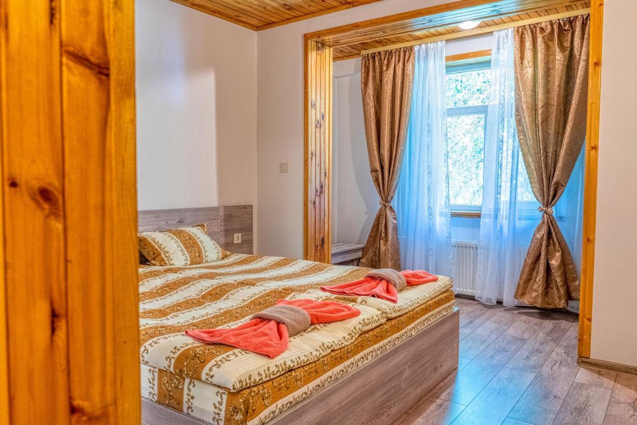 Крушун - Единствена На Метри От Водопадите, Krushun - The Only Stay Just Meters From The Waterfalls Krushuna Extérieur photo