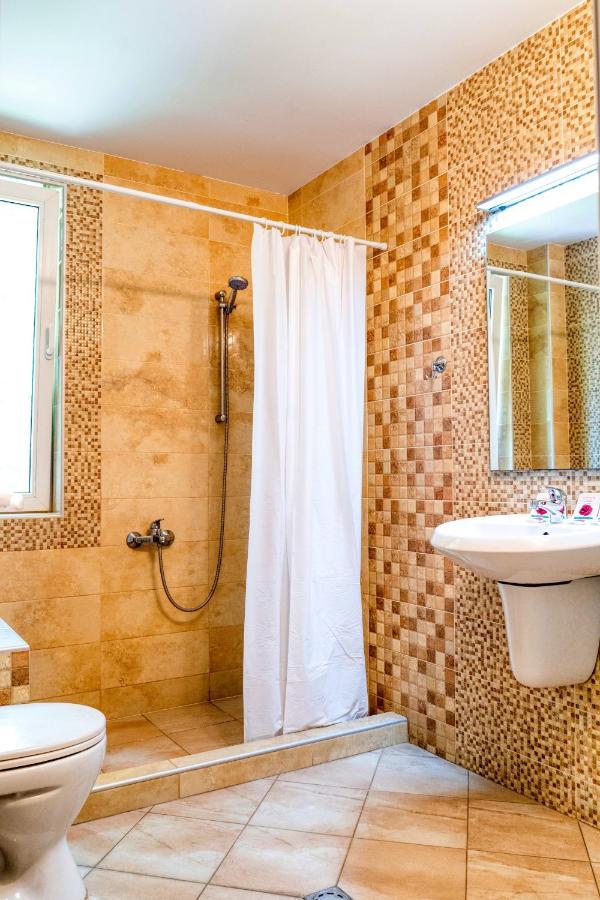 Крушун - Единствена На Метри От Водопадите, Krushun - The Only Stay Just Meters From The Waterfalls Krushuna Extérieur photo