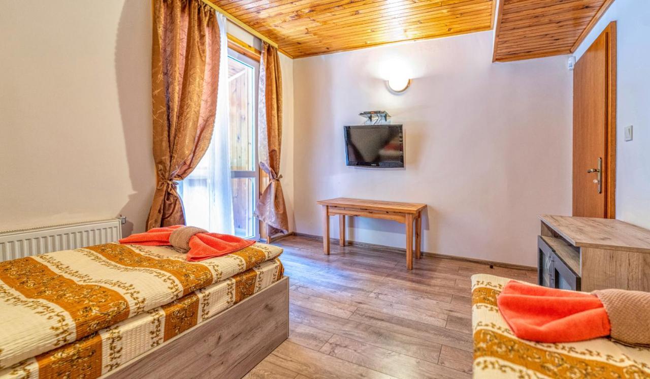Крушун - Единствена На Метри От Водопадите, Krushun - The Only Stay Just Meters From The Waterfalls Krushuna Extérieur photo