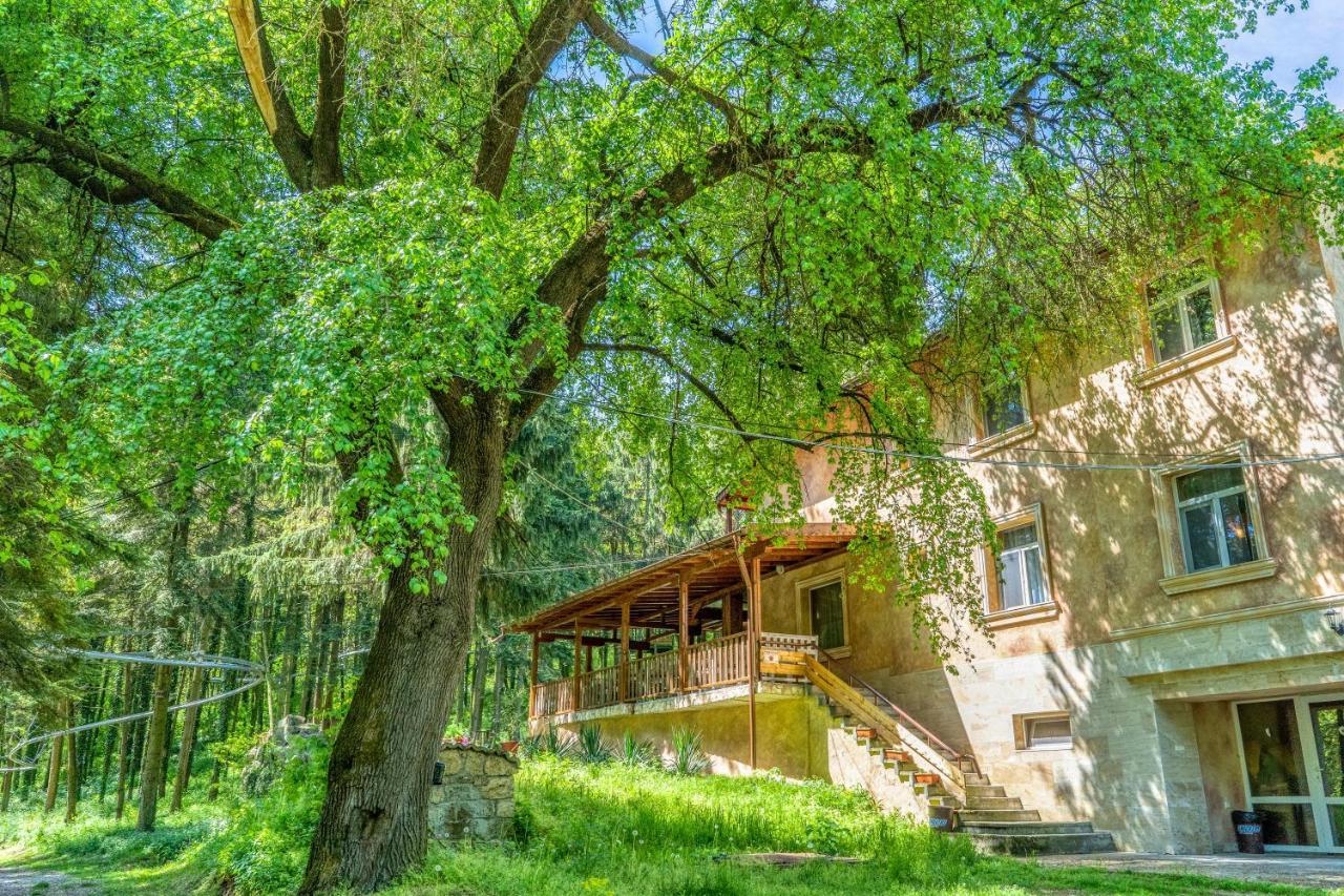 Крушун - Единствена На Метри От Водопадите, Krushun - The Only Stay Just Meters From The Waterfalls Krushuna Extérieur photo